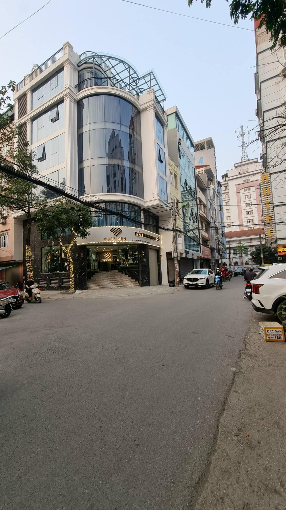 ⭐Tòa Văn Phòng-LÔ GÓC-Phố Thiên Hiền 100m/ 8Tầng/ MT 8m chỉ 41 Tỷ,Ôtô tránh, KD⭐