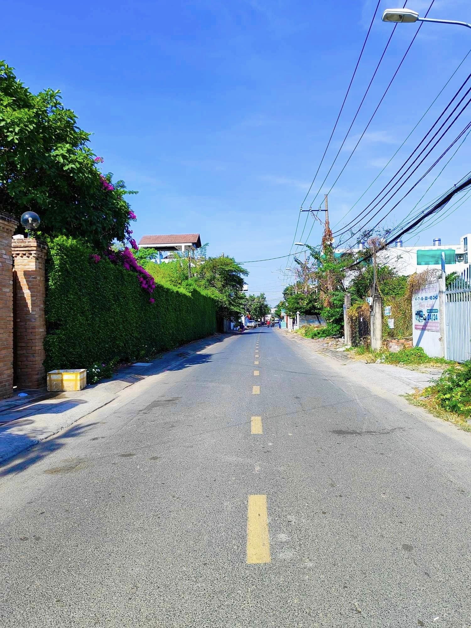 Hàng Chuẩn-Giá Ngộp-Tài Chính 2 Tỷ Vào Tham Khảo Nhà Tại Q9