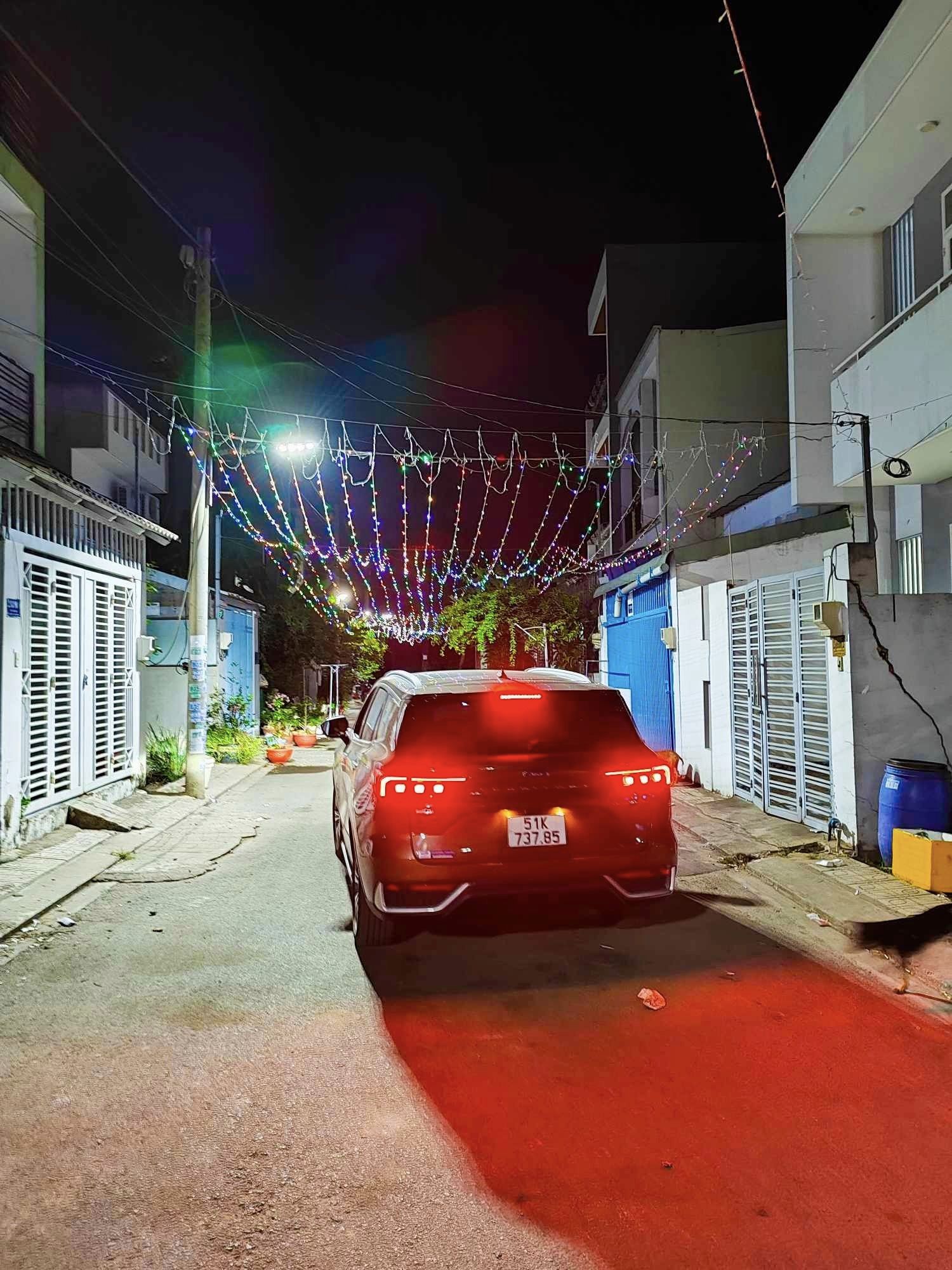 Nhà Phố Q9 ( Thủ Đức) 4 Tầng Giá Chỉ Nhinh 4t còn thương lương.