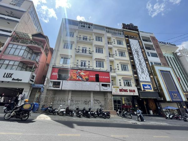 Cho thuê mặt bằng mặt tiền đường 3/2 Đà Lạt