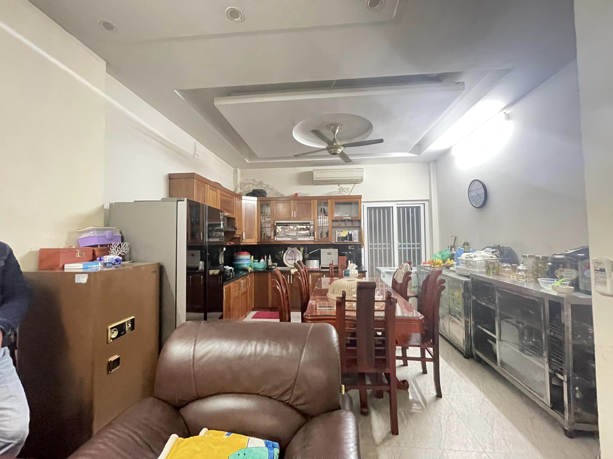 BÁN NHÀ TRẦN QUỐC HOÀN CẦU GIẤY 60M2 5 TẦNG 5M MT GIÁ CHÀO 15 TỶ