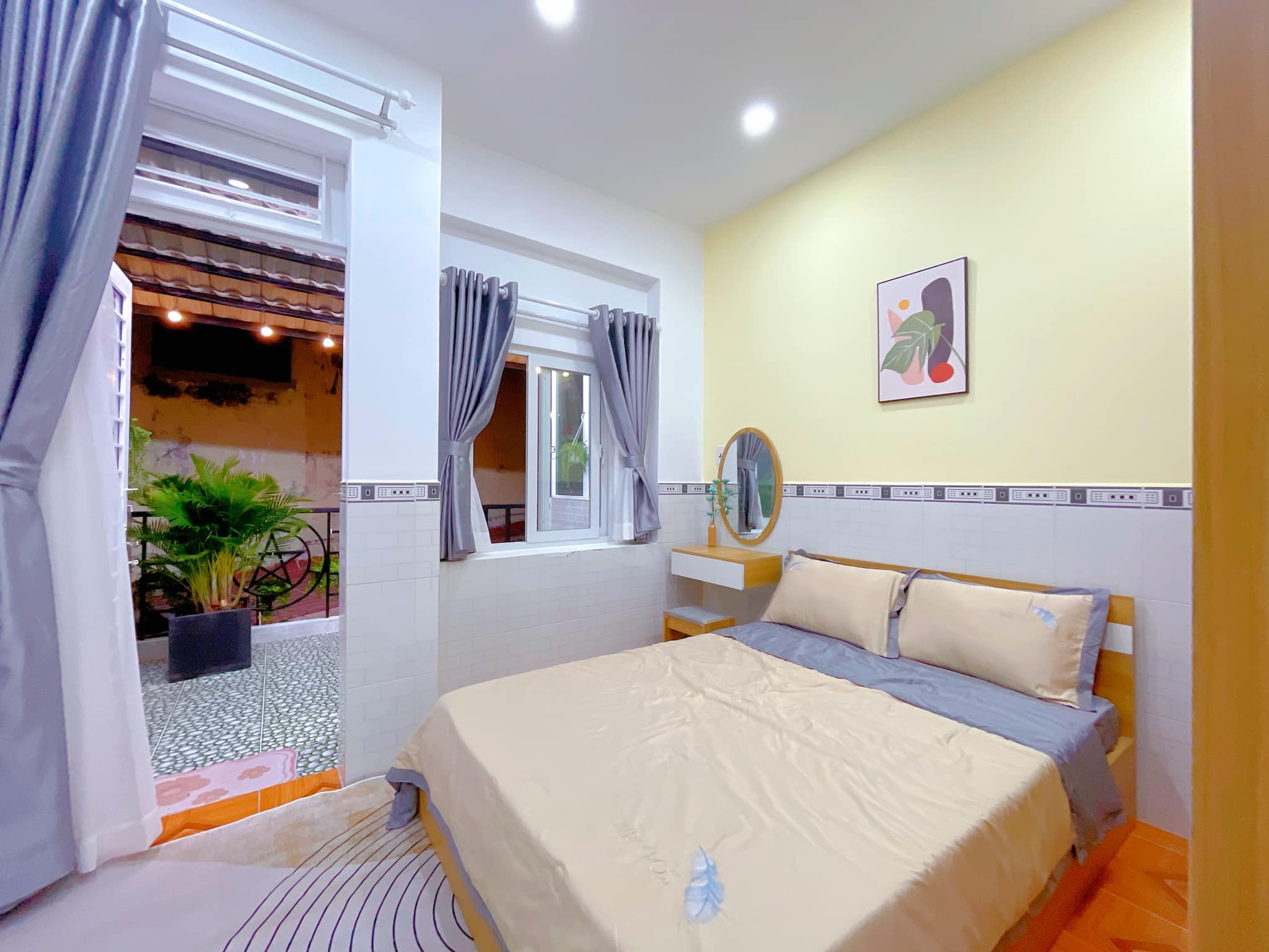 NHÀ MỚI ĐẸP - NỘI THẤT MỚI XỊN - VỊ TRÍ ĐẸP - SỔ ĐẸP NỞ HẬU TÀI LỘC.