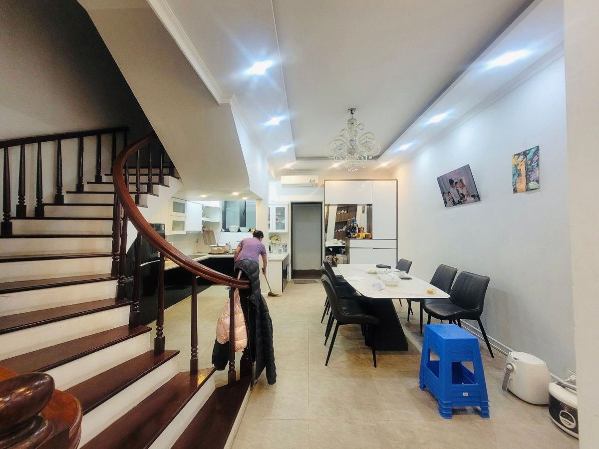 Đội Cấn - Diện tích 78m2 - Mặt tiền 5.6m - 14.5 Tỷ - Ba Đình