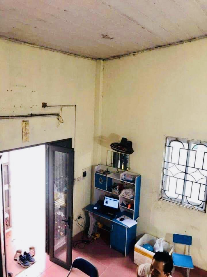 BÁN NHÀ C4 HỮU HƯNG HIẾM RẺ GẦN CHỢ TRUNG TÂM