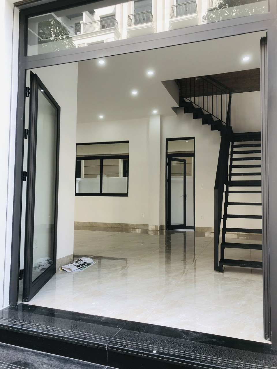 - RẺ HƠN Bao giờ hết ( chỉ 10 triệu 1 thang nguyên căn