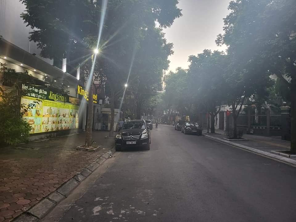 BIỆT THỰ ĐƠN LẬP TRẦN KIM XUYẾN 203M2 6 TẦNG THANG MÁY, MT 15M, CHỈ 79 TỶ