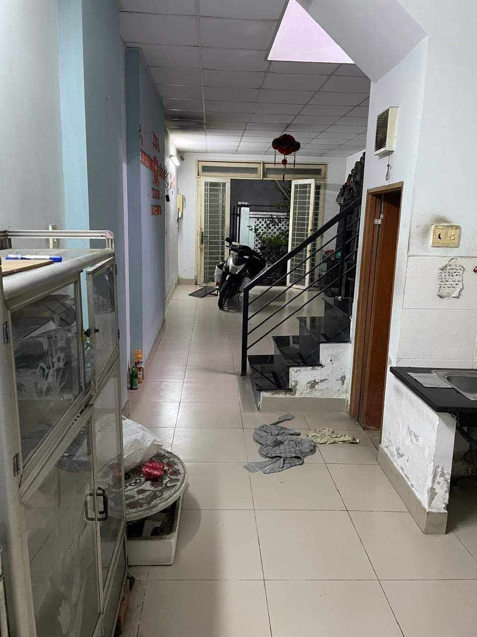 Bánnhà 150m ra NguyễnVănQuá Q12 60m 2tầng 2tỷ4, Đangchothuê 4tr/Tháng