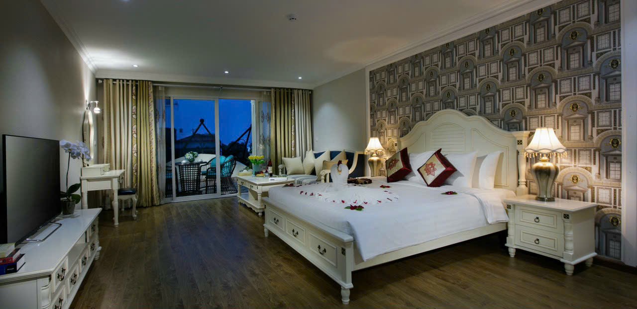 O9 2628 5559 BÁN. Nhà MP Lò Sũ 304m², 15 tầng, MT 5.5m, Giá tl 470 tỷ Hoàn Kiếm