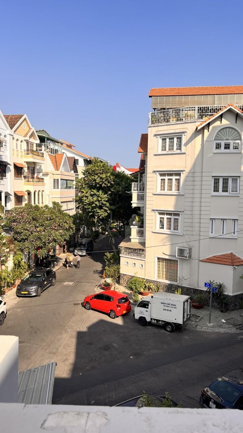 BÁN NHÀ MT SÁT PHAN XÍCH LONG THÔNG TRƯỜNG SA, P2, PHÚ NHUẬN, DT GẦN 200M2 NGANG 6 GIÁ 42 TỶ