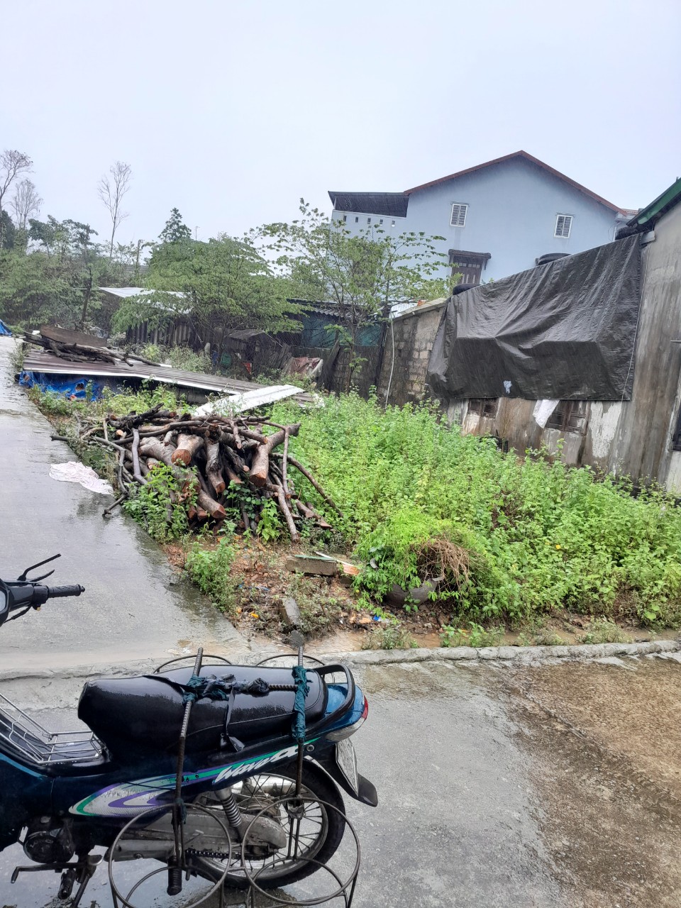 Chính chủ cần bán lô đất 2 mặt tiền gần đường Dạ Lê