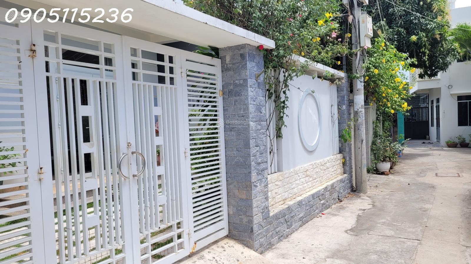 BÁN NHANH BIỆT THỰ PHỐ CHÍNH CHỦ 213m2 Gần Biển Tại Nha Trang