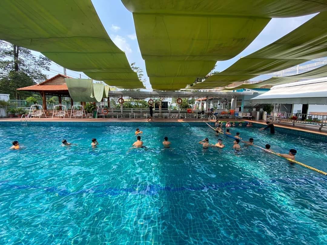 Nhượng Gấp Khu Viu Chơi Giải Trí Củ Chi 2000m2 Nguồn Thu 200tr/th Chỉ 19 Tỷ