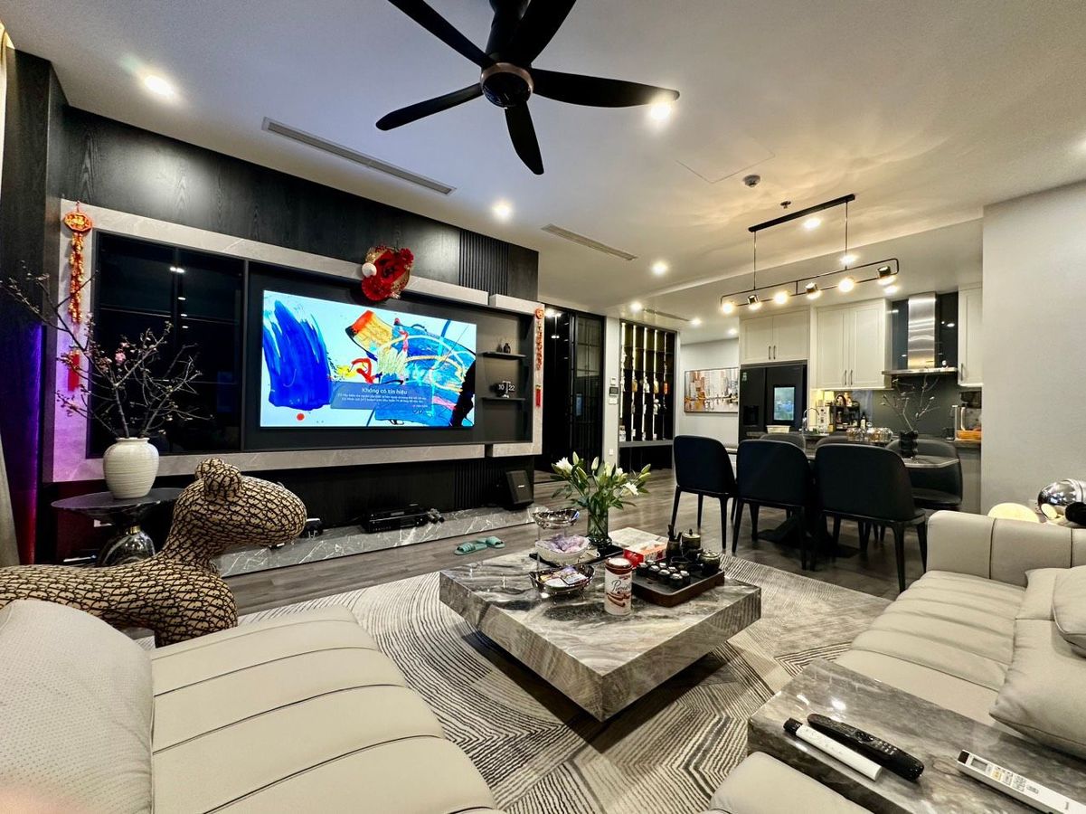 Bán Căn Chung Cư 106m2 tòa The Nine Đường Phạm Văn Đồng, Siêu Tiện Nghi, giá 9 tỷ, LH 0372870744