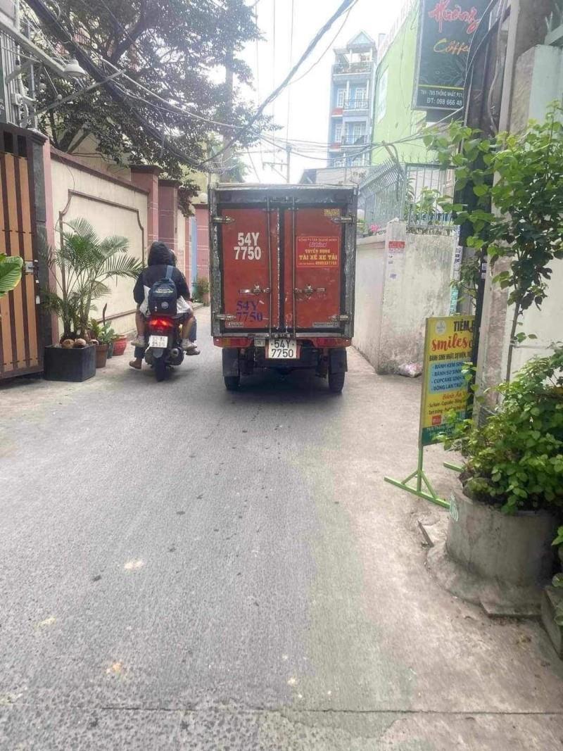 GẦN NGAY BỆNH VIỆN HỒNG ĐỨC - PHƯỜNG 11 - GÒ VẤP - DT KHỦNG 52M2 ( 4.2 x 12.2 ) - 2 TẦNG BTCT - NHÀ ĐẸP MỚI SANG TRỌNG