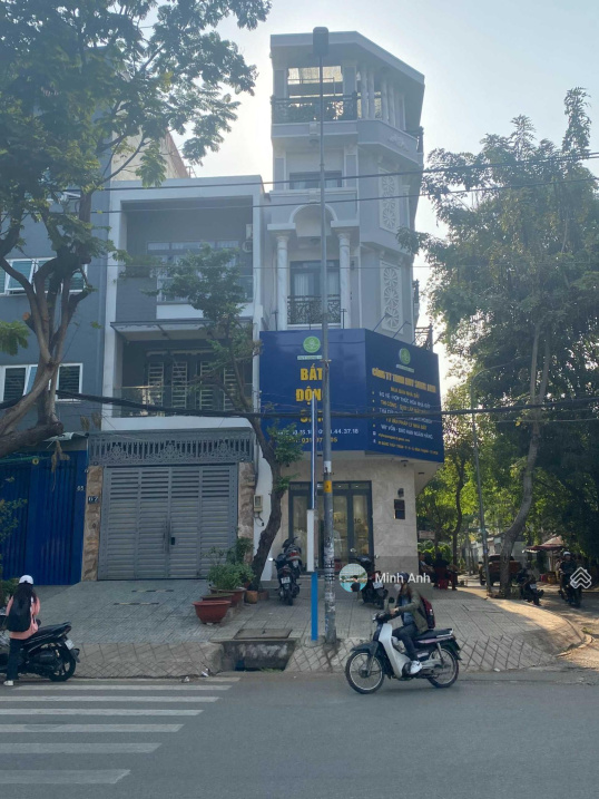 Mặt tiền 30m Đặng Thùy Trâm Phường 13 Bình Thạnh (4.5x20) 3 tầng ( đoạn đẹp nhất)