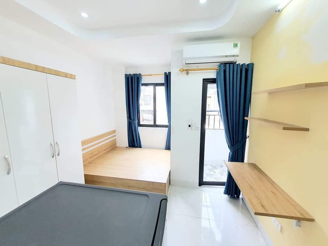 Bán tòa CHDV phố Thái Thịnh, DT 106m, lô góc 3 thoáng 8 tầng, 28 PKK,Dòng Tiền 1,5 tỷ/năm