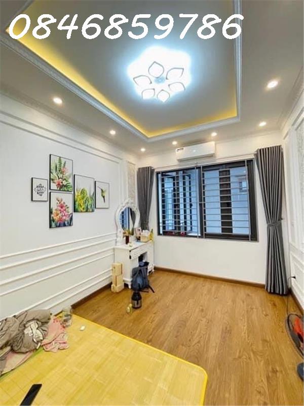 SIÊU PHẨM NHÀ MỚI-NGÕ THÔNG-TẶNG FULL NỘI THẤT-TRUNG TÂM CẦU GIẤY,132M2,GIÁ 4.95 TỶ(THƯƠNG LƯỢNG)