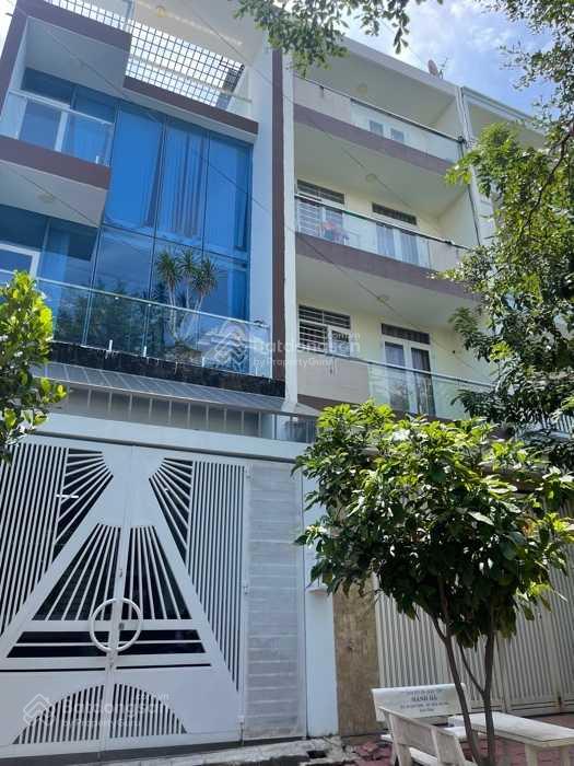 HXT quay đầu - DT 110m2(5x22m) - 4 tầng - Sổ Vuông. Đặng Thùy Trâm, P13, BT.