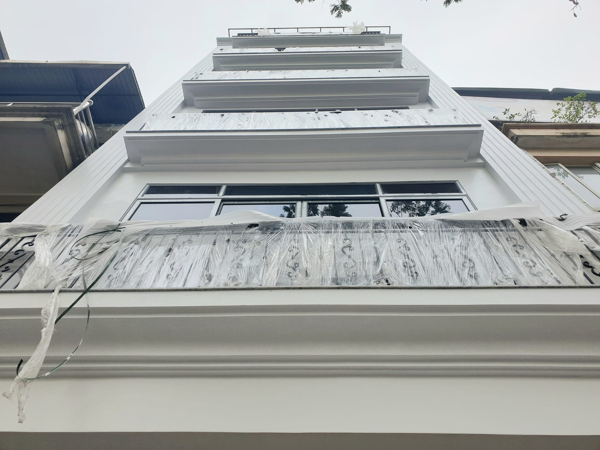 MỚI O9 2628 5559 BÁN. Nhà MP Lạc Long Quân 38.5m², 6 tầng, MT 6.4m, Giá TL 24 tỷ Tây Hồ