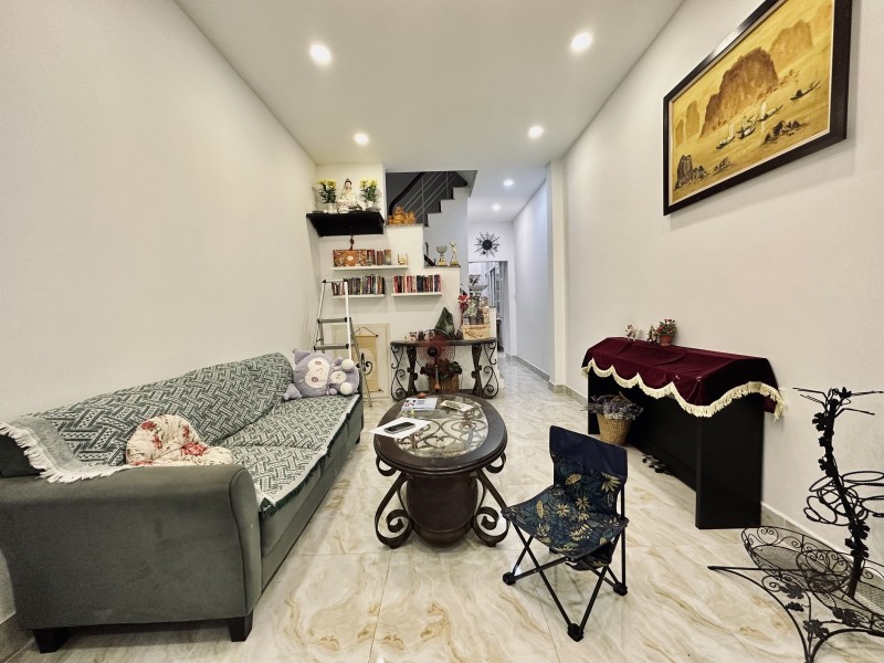 Phan Đăng Lưu, P1, Phú Nhuận - Nhà Đẹp 3 Tầng - 93m2 - Vài Bước Ra Ô Tô - 9.5 Tỷ