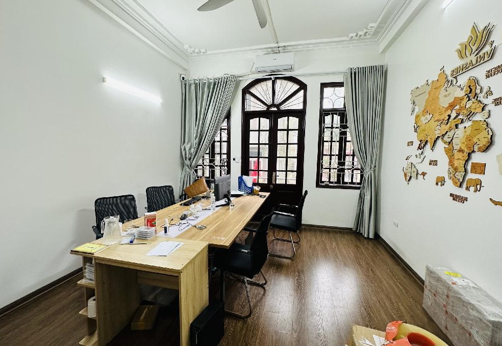 HIẾM!!! CẦU GIẤY – TÂY HỒ, NHÀ ĐẸP Ở LUÔN - GARA Ô TÔ 7 CHỖ - NGÕ THÔNG THOÁNG RỘNG – 5T, 39M2, 6.8 TỶ