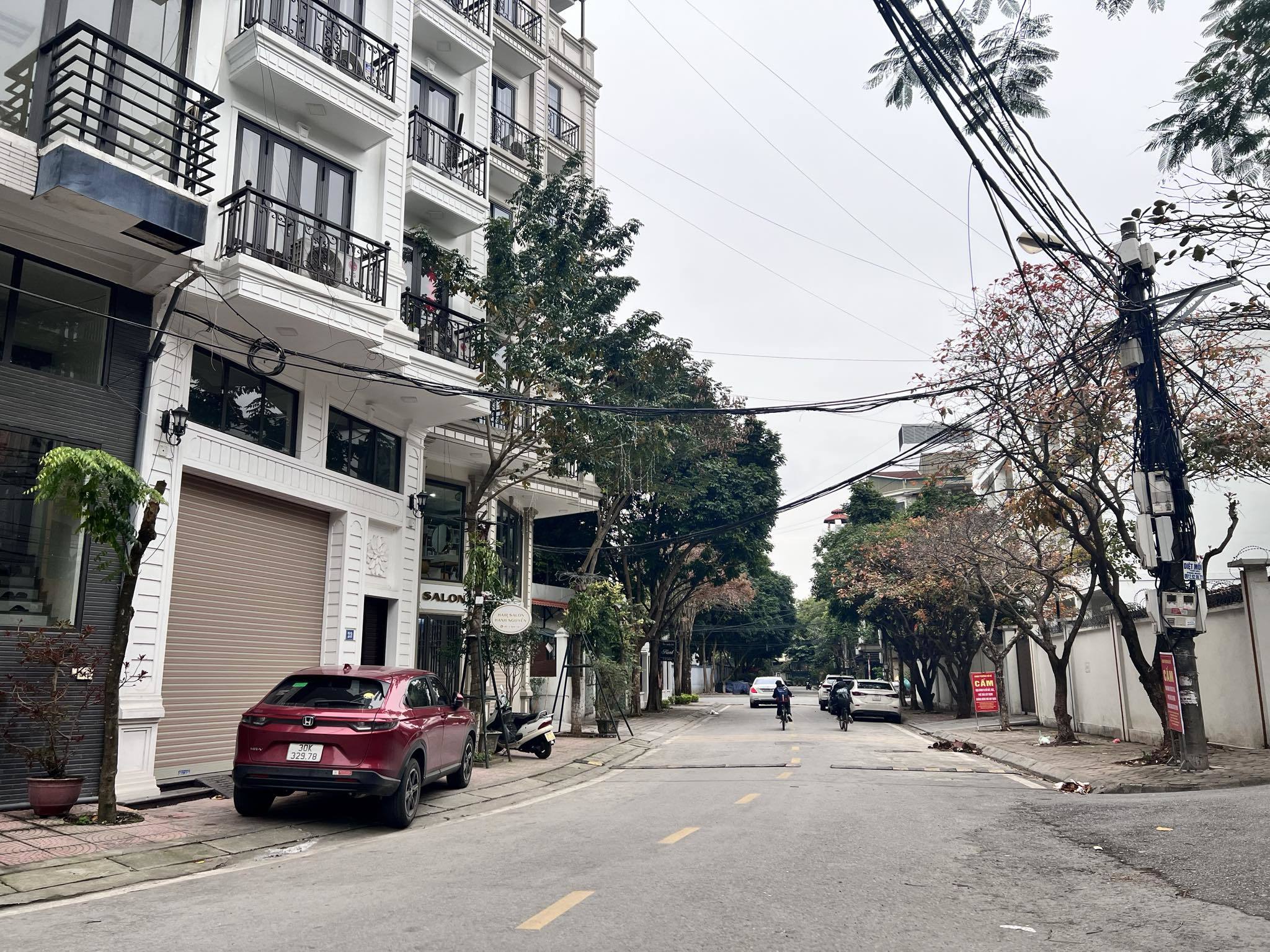 CỰC HIẾM!! Nhà mặt phố Long Biên, 80m x 7 tầng, mặt tiền 5m, gara, kinh doanh, full nội thất, chỉ 13 tỷ