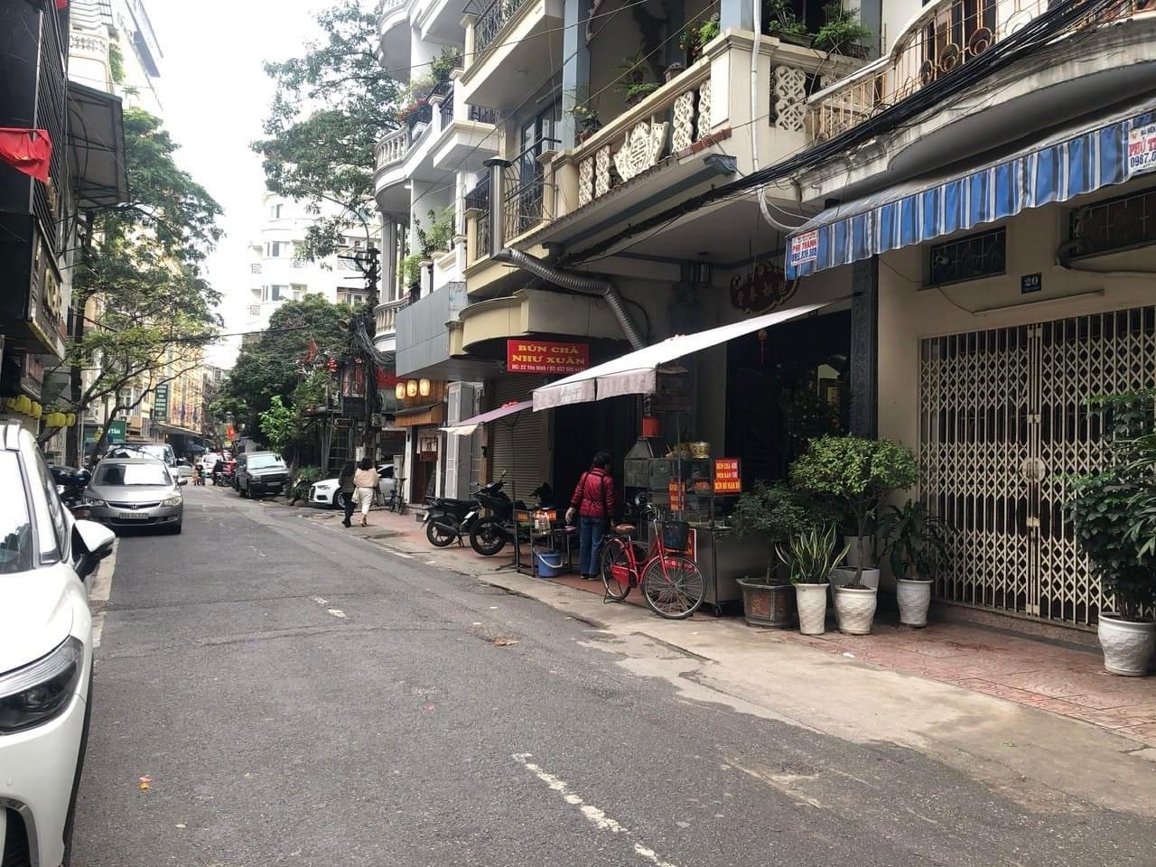 Bán nhà mặt phố Yên Ninh, Ba đình- Dt 60m2- Mt 5m- nhà 3T- sổ nở hậu- vỉa hè- giá 24,5tỷ.