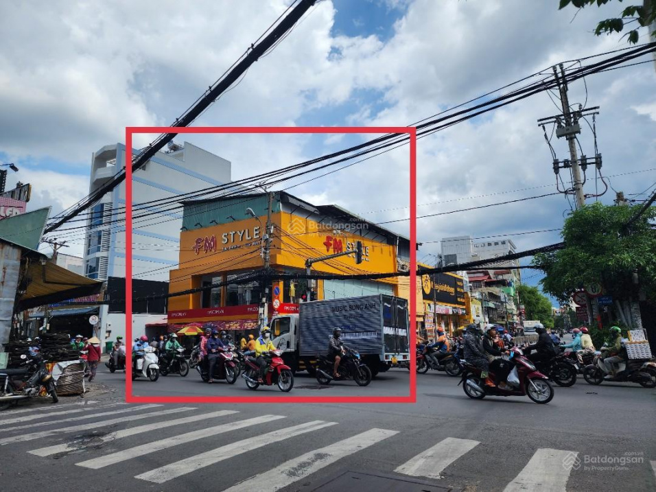 Bán nhà 2 MT Ung Văn Khiêm, P25, Bình Thạnh DT 20x40m, HDT 150tr Giá 200 tỷ. GPXD 2H14T