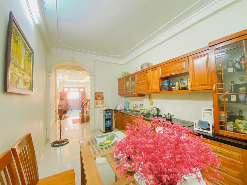 Bán nhà đẹp Ngõ 95 Chùa Bộc 53m2, 5 tầng 2 thoáng hơn 7 tỷ gần Vincom Phạm Ngọc Thạch