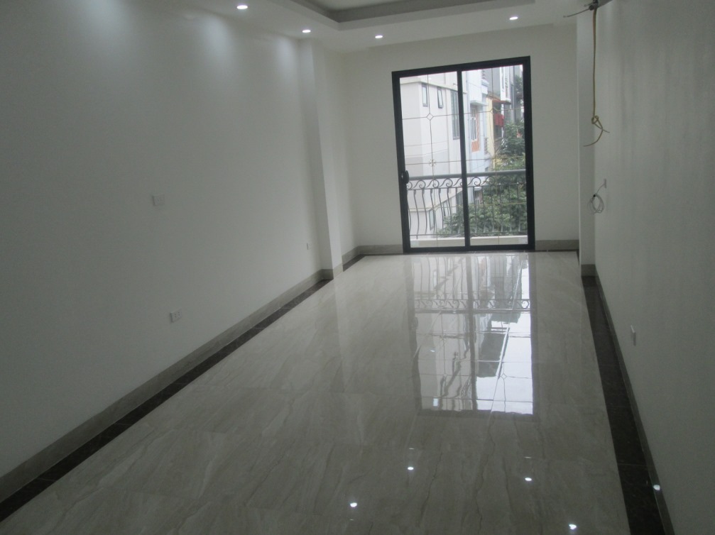 Nhà chia lô ngõ ô tô tránh 241, 249 Chiến Thắng cạnh KĐT Văn Quán, Thang máy, 45m2x6T chỉ 9.28 tỷ.