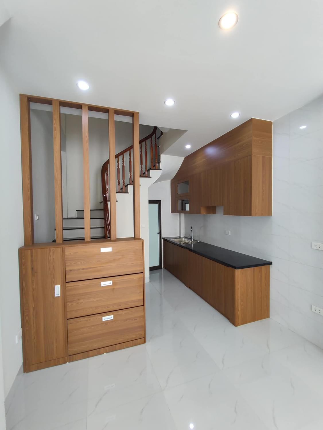 BÁN NHÀ CẦU CỐC NGÕ THÔNG NHÀ THOÁNG TRƯỚC SAU