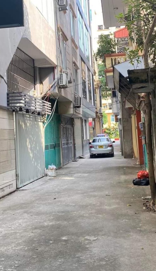 NHÀ BÁN ĐÀO TẤN 6TẦNG THANG MÁY. 50M. 10.5 TỶ. ĐANG CẦN BÁN.