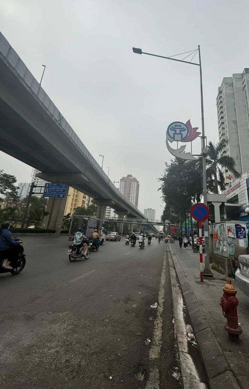 NHÀ BÁN MẶT PHỐ TRẦN PHÚ. VH.KD. 99M. 4TẦNG. 26.5 TỶ. HÀ ĐÔNG. ĐANG CẦN BÁN.