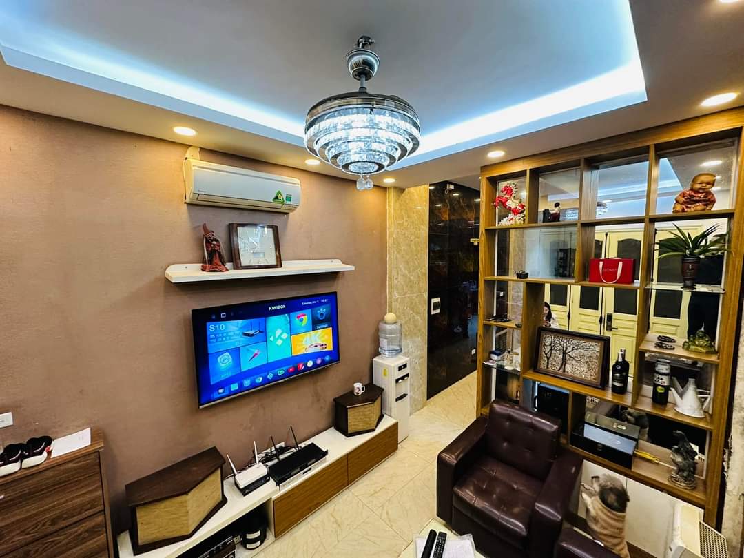 NHÀ BÁN ĐỘI CẤN 36M. 4TẦNG. 6.2 TỶ.ĐANG CẦN BÁN GẤP.