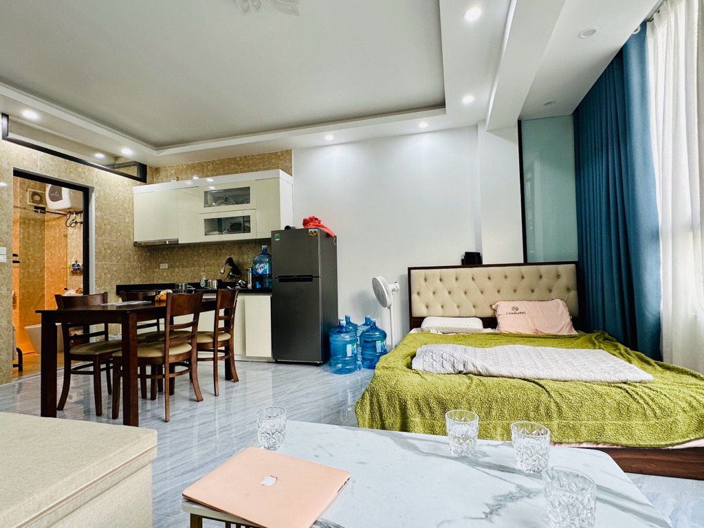 Đẹp long lanh! Phố Thái Hà 50m2, 8 tầng lô góc, MT7.2m kinh doanh hiếm quận Đống Đa