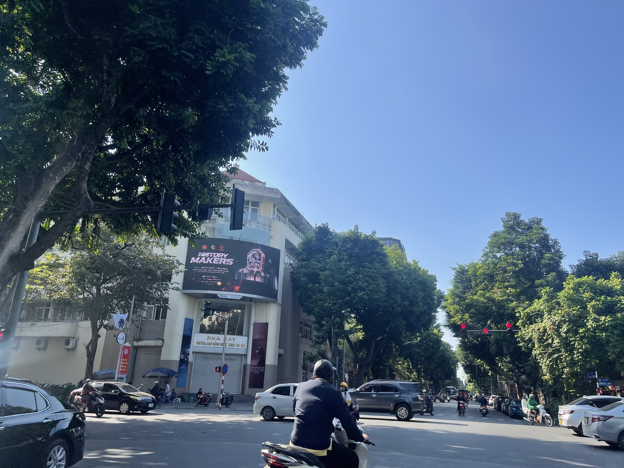 (Siêu hiếm) Bán biệt phủ trung tâm Hoàn Kiếm, XÂY TÒA văn phòng / biệt thự / khách sạn, 320m2, mặt tiền 11m, 240 tỷ