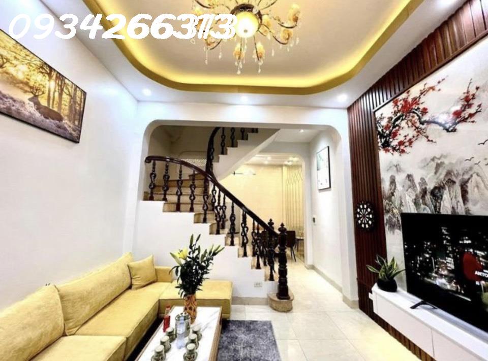 Bán nhà đẹp 4tầng nhỉnh 3tỷ khu vực Chùa Hà, Cầu Giấy, Xuân Thủy, Nguyễn Khánh Toàn, Nguyễn Văn Huyên, Dương Quảng Hàm,