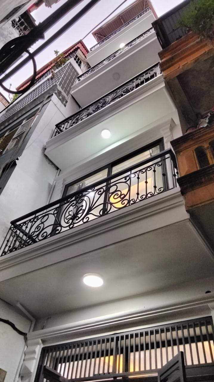 BÁN NHÀ NGỌC KHÁNH,QUẬN BA ĐÌNH,DT31M2×5T,MT3.5M GIÁ 6.3TỶ,NGÕ THÔNG,NHÀ ĐẸP Ở NGAY