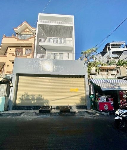 TÒA NHÀ 4 TẦNG MTKD CƯ XÁ BẮC HẢI - 8x20m - 5 PHÒNG