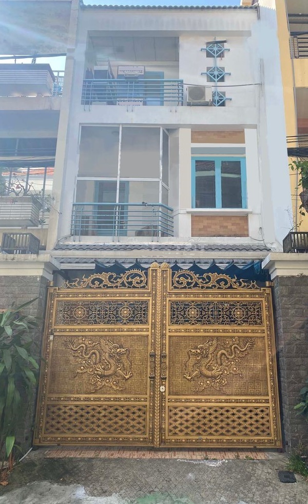 NHÀ ĐẸP HẺM 8 MÉT KHU SÂN BAY 4 PHÒNG NGỦ