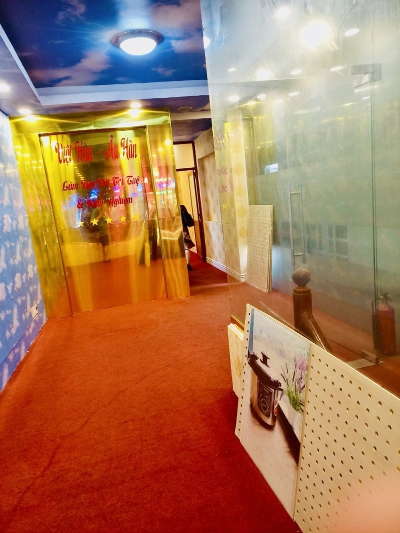 Bán Nhà Mặt Tiền Trung Tâm Sư Vạn Hạnh, Q10, Có Sẵn Dòng Tiền Cho Thuê 40 Triệu Tháng/ Giá Bán 21 Tỷ