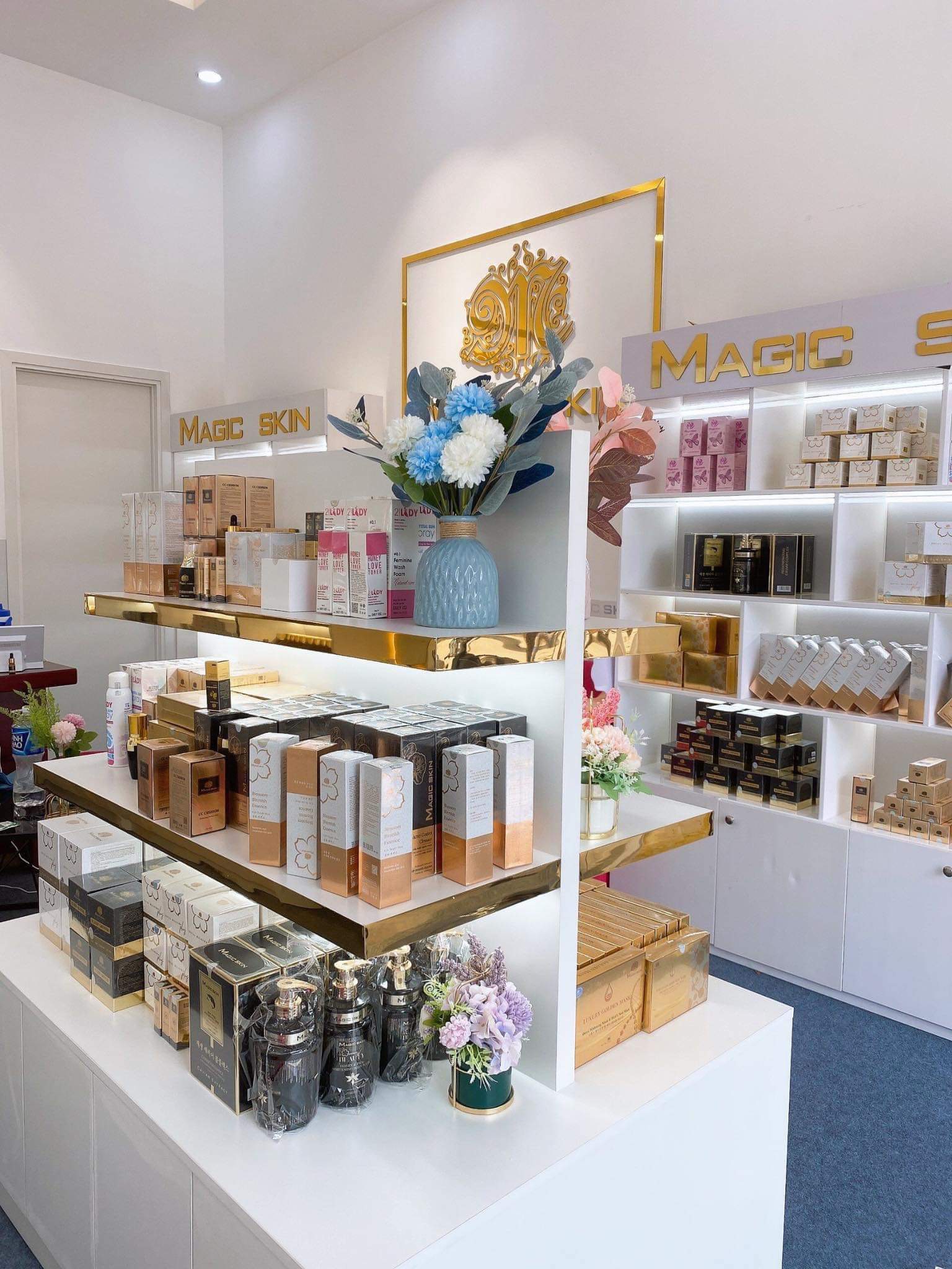 THANH LÝ TỦ KỆ MỸ PHẨM CAO CẤP TẠI QUẬN 12