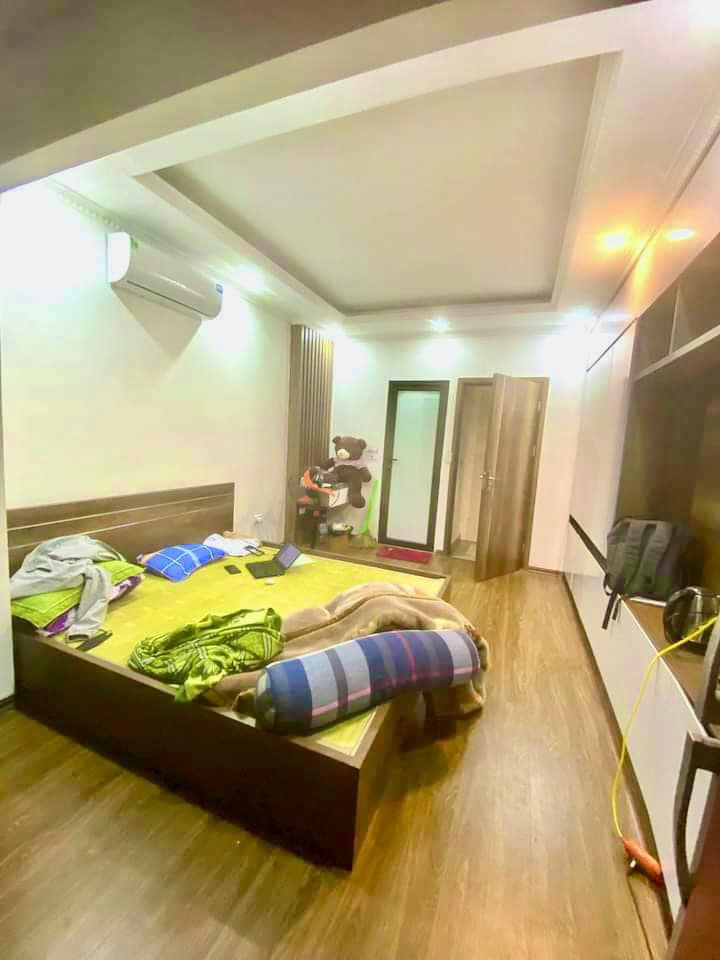 Bán nhà Tân Mai trung tâm quận Hoàng Mai 3 ngủ ngõ 3 gác phi ngõ 3 gác phi