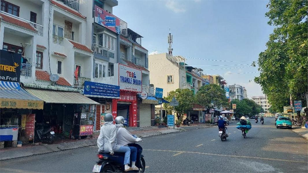 Bán Đất Phạm Văn Đồng, Thủ Đức DT 5x22m, Sát Giga mall, Giá Hấp Dẫn Chưa Tới 6 Tỷ