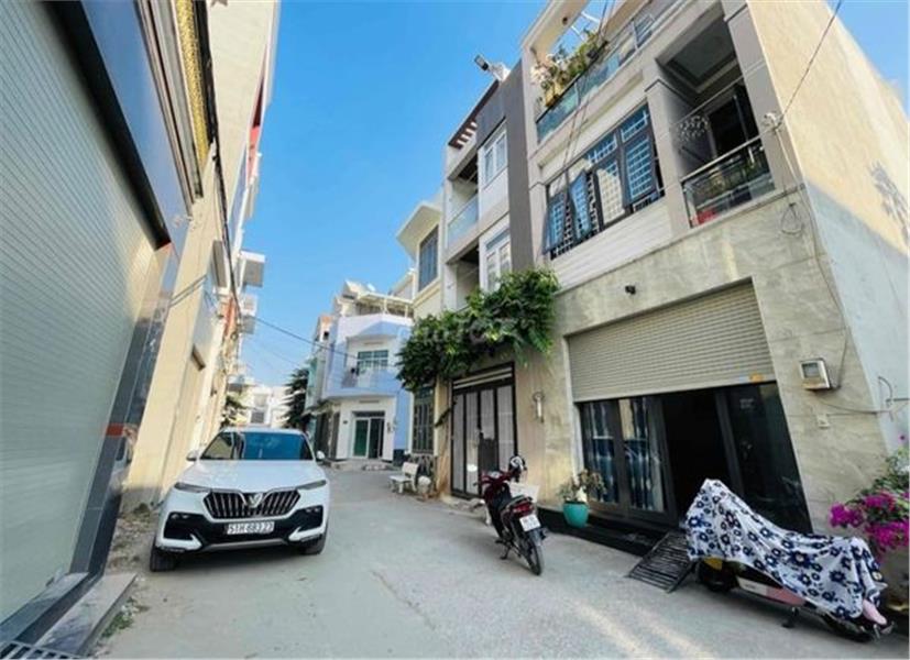 Gấp Gấp Cần Bán Đất Hiệp Bình Chánh, HXH, DT 105M2, Ngay Giga Mall Giá Thu hút Nhỉn 5 Tỷ, SHR