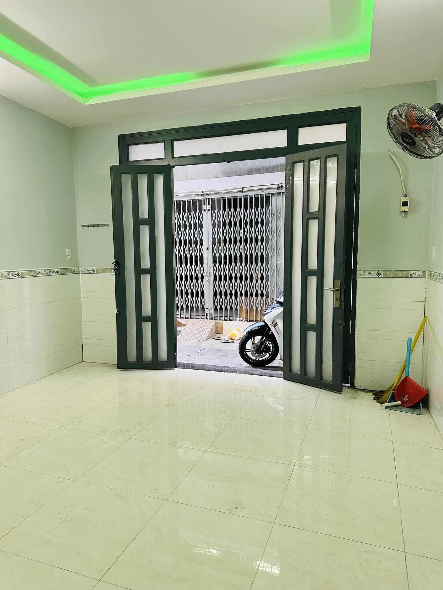 CHỈ 3.1 TỶ CÓ NGAY NHÀ 28M2-NI SƯ HUỲNH LIÊN-NHÀ MỚI ĐẸP DỌN VAO Ở NGAY.