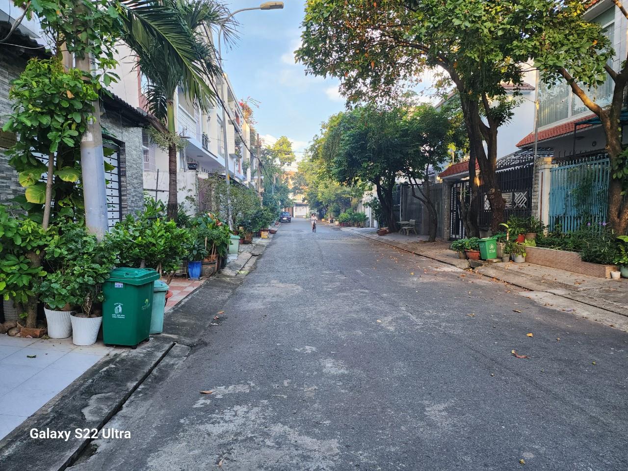 Cần Bán Gấp nhà nhỏ để mua nhà to hơn, Trường Chinh HXH 74.7m2 giá chỉ 4.8 tỷ.