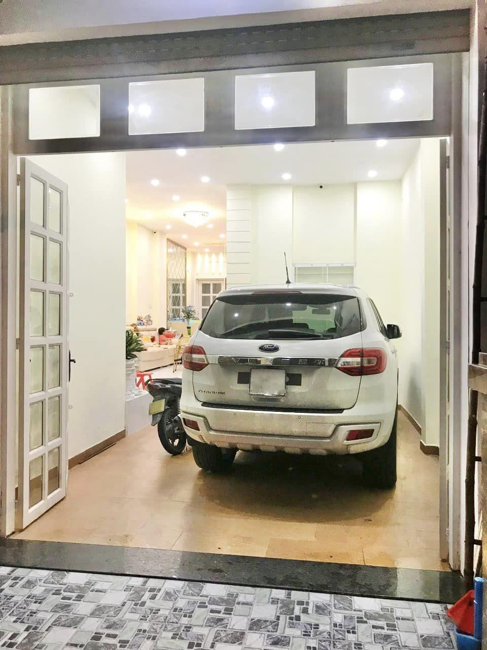 Bán Nhà Đường 20 Hiệp Bình Chánh, Thủ Đức, DT 80M2, 3T, HXH Tránh Nhau, Giá Nhỉnh 6 Tỷ, Sổ Chính Chủ