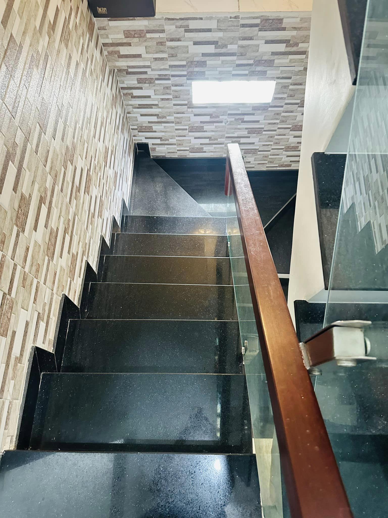 Bán Nhà Đường Hiệp Bình Gấp HXH, DT 4x21m, 3T, Cạnh Giga Mall, Phạm Văn Đồng, Thủ Đức, Giá Chưa Tới 6 Tỷ