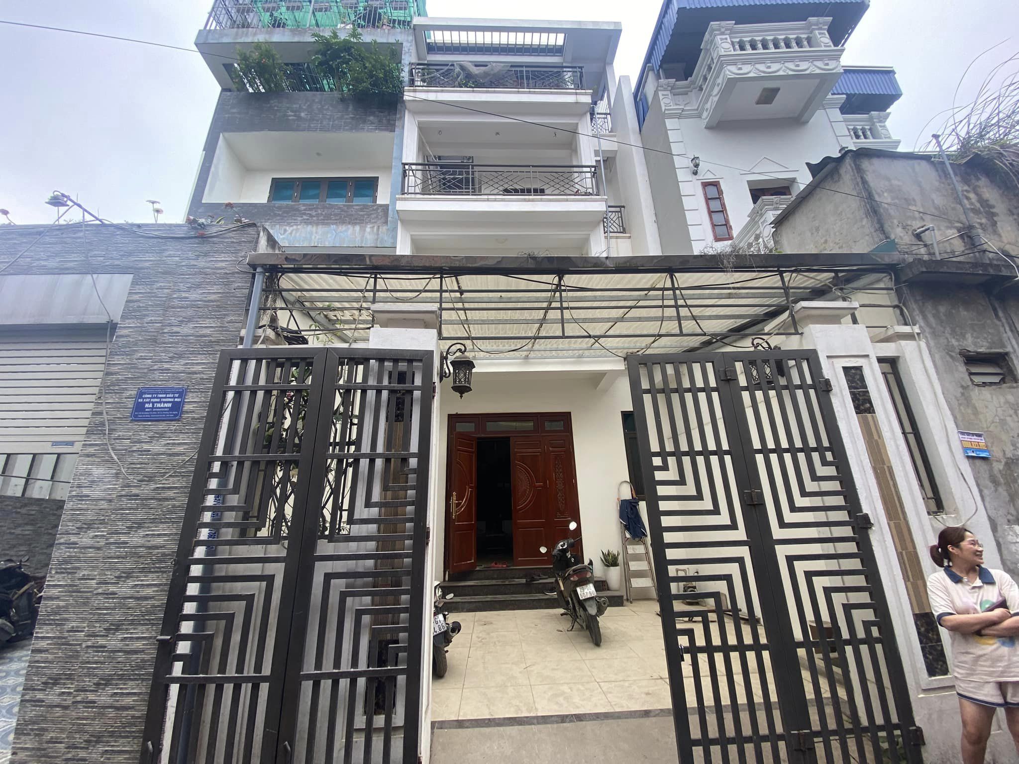 CHỦ SỐT RÉT ! BÁN NHÀ TỔ 15, YÊN NGHĨA, HÀ ĐÔNG - NHÀ ĐẸP - GARA Ô TÔ - KINH DOANH- Ô TÔ TRÁNH 100 MÉT 4 TẦNG MẶT